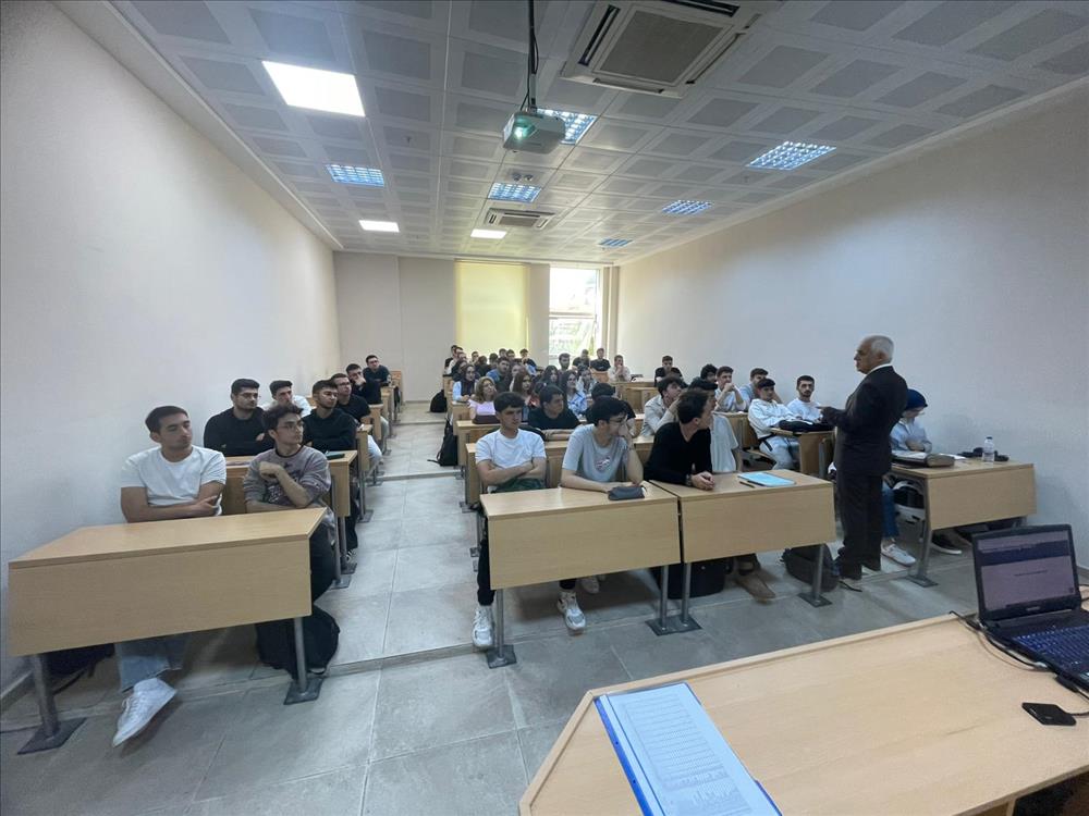Bölümümüzü Yeni Kazanan Öğrencilerle Oryantasyon Programı Gerçekleştirildi 